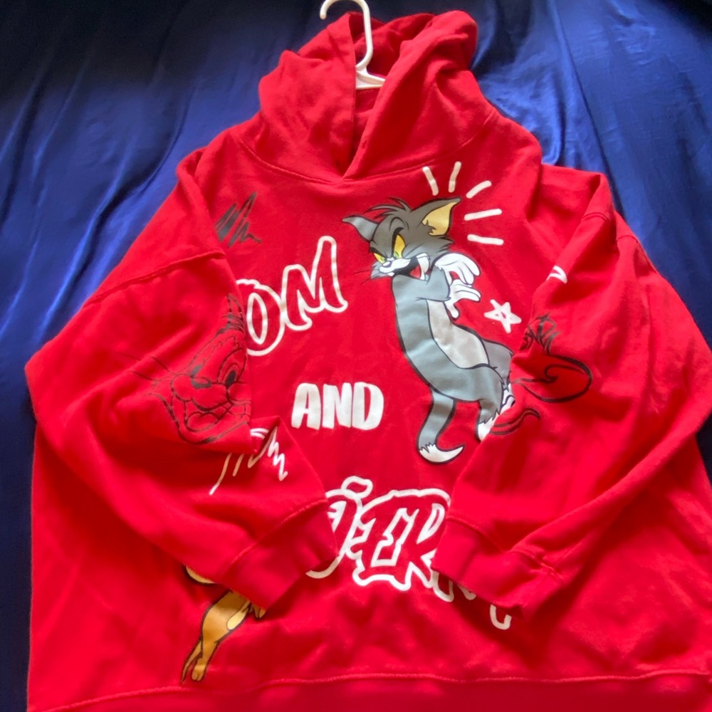 Tom and Jerry sweatshirt